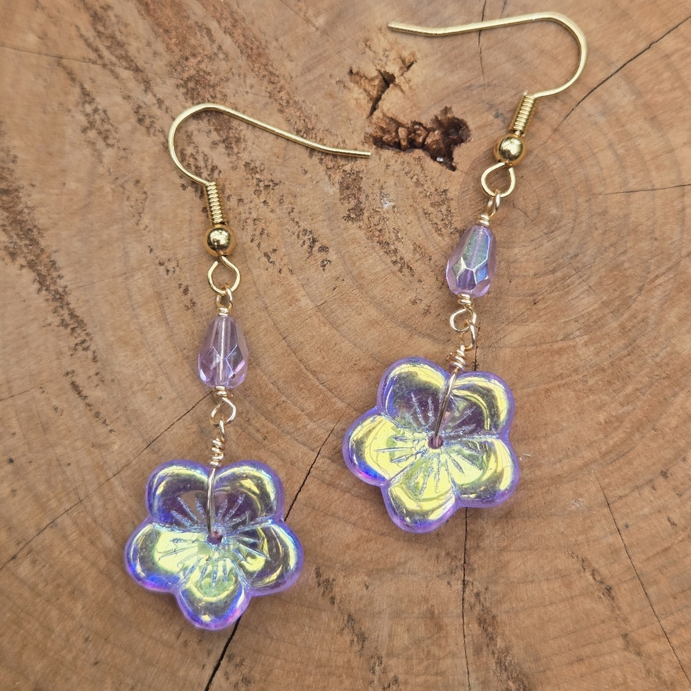 Thistle Purple AB Czech Glass Flower Dangle Earrings, NEW 18K Gold Plated Hooks - Picture 9 of 9